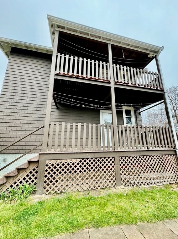 12 Burgoyne St, Boston MA exterior