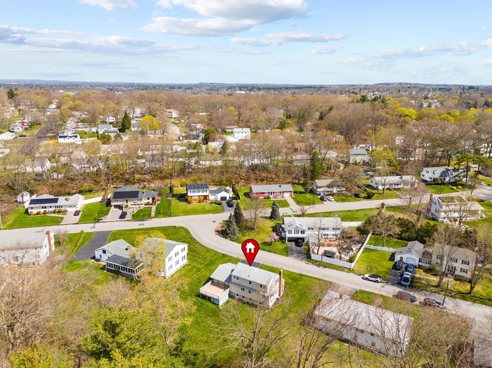 30 Boornazian Rd, Methuen MA 01844-2802 exterior