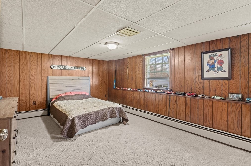 30 Boornazian Rd, Methuen MA 01844-2802 exterior