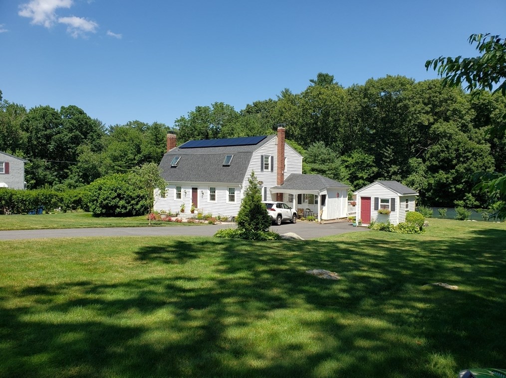 9 Arthur Rd, Easton, MA 02356