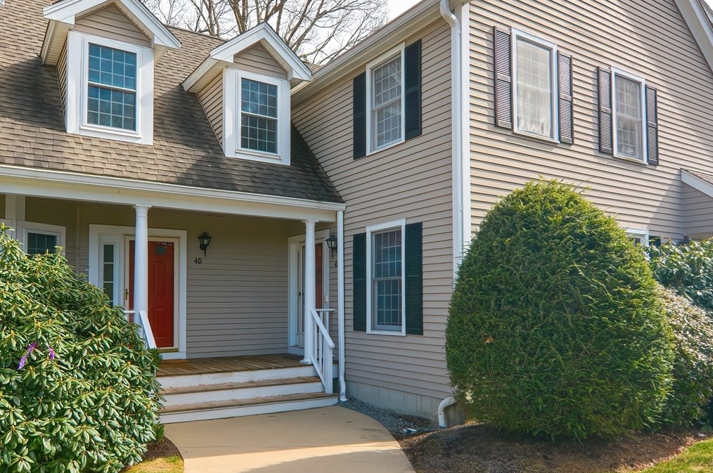 41 Bellwood Cir #41, Bellingham, MA 02019