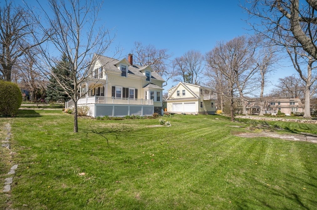 4 Mount Locust Ave, Rockport MA  01966-1117 exterior