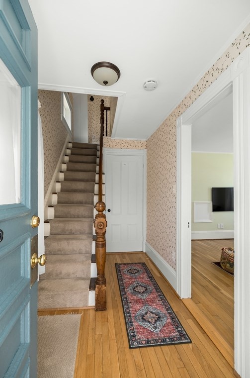 4 Mount Locust Ave, Rockport MA  01966-1117 exterior