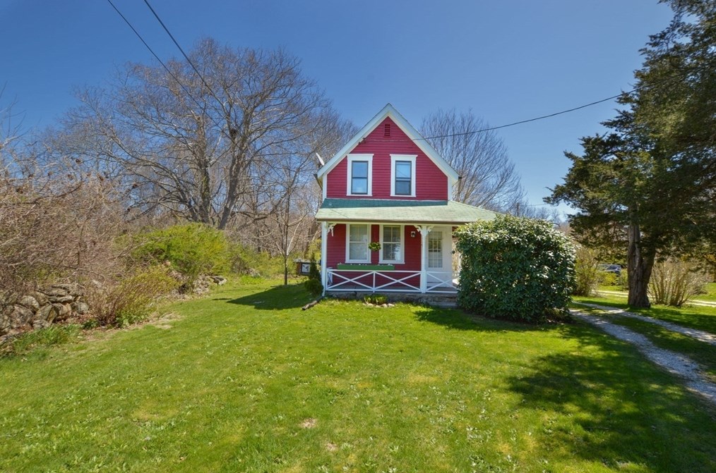 459 Sconticut Neck Rd, Fairhaven, MA 02719 exterior