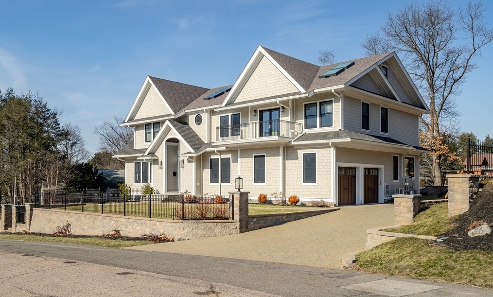 95 Partridge Ln, Belmont, MA 02478