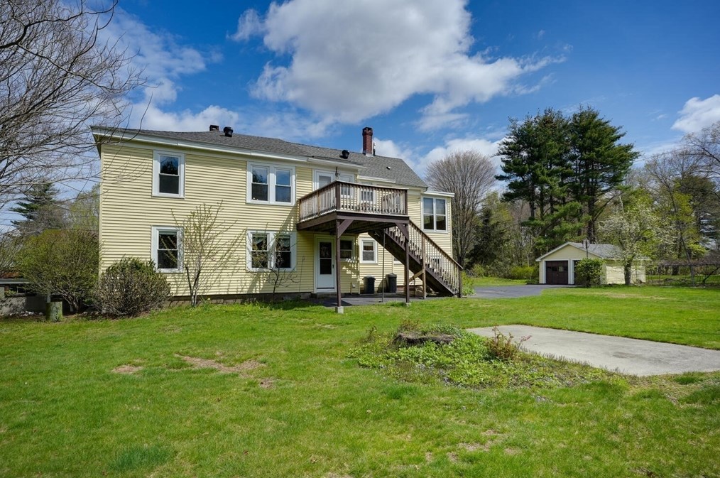 193 Gates Pond Rd, Berlin, MA 01503 exterior