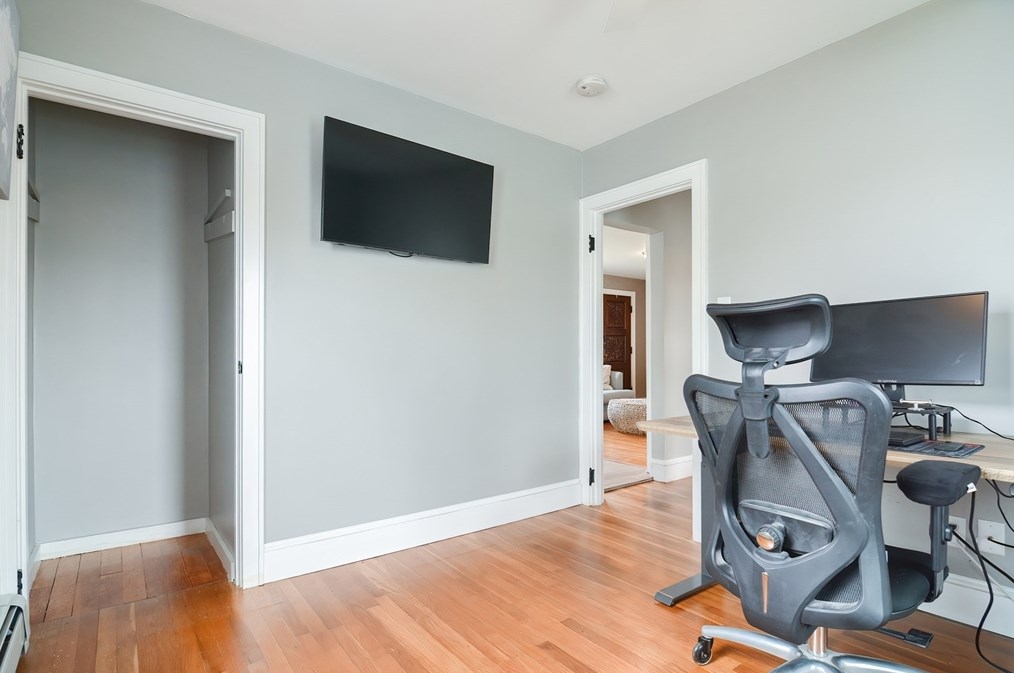 27 Rockdale St, Fall River MA  02726-2440 exterior