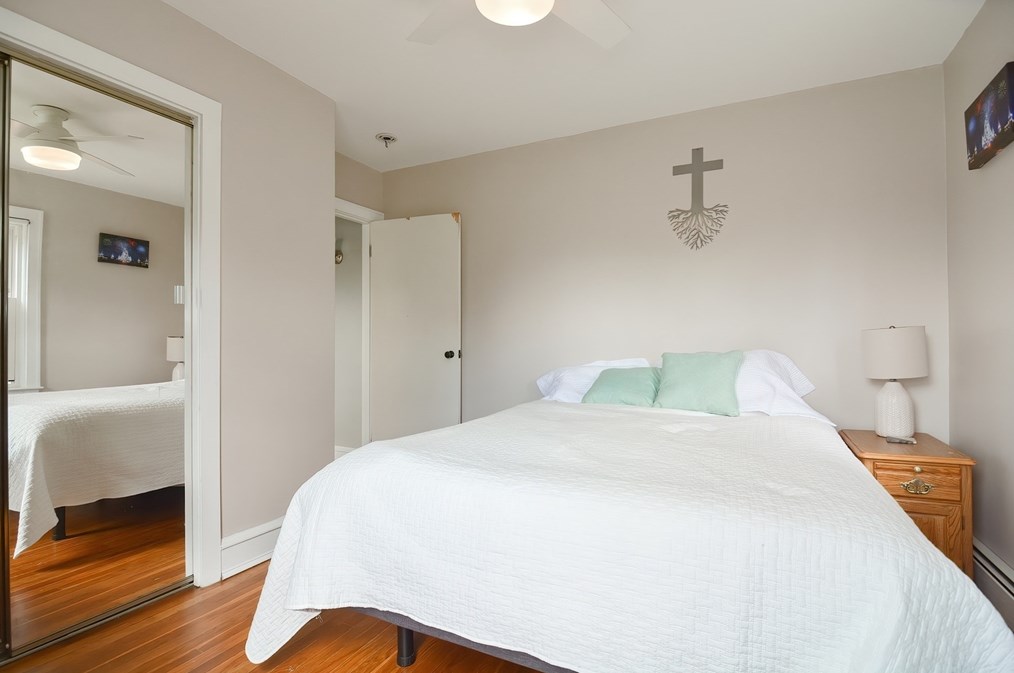 27 Rockdale St, Fall River MA  02726-2440 exterior