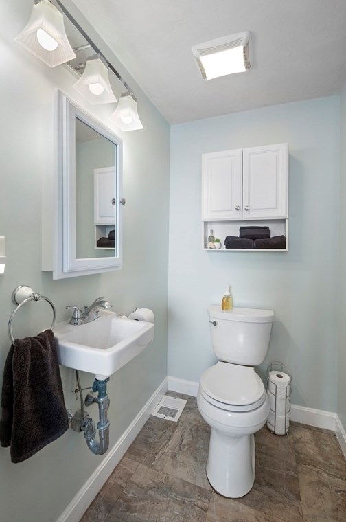 10 Crane St, Danvers MA  01923-3014 exterior