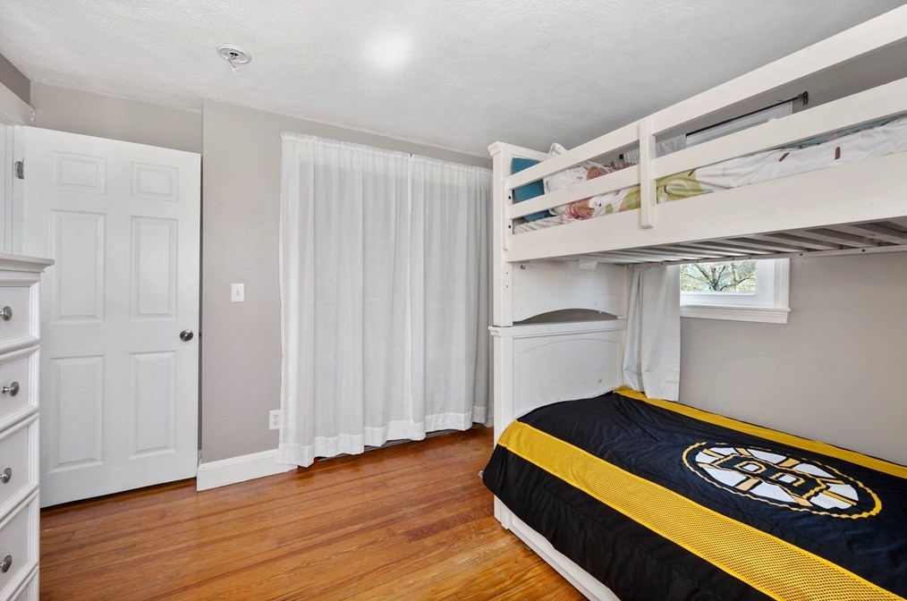 10 Crane St, Danvers MA  01923-3014 exterior