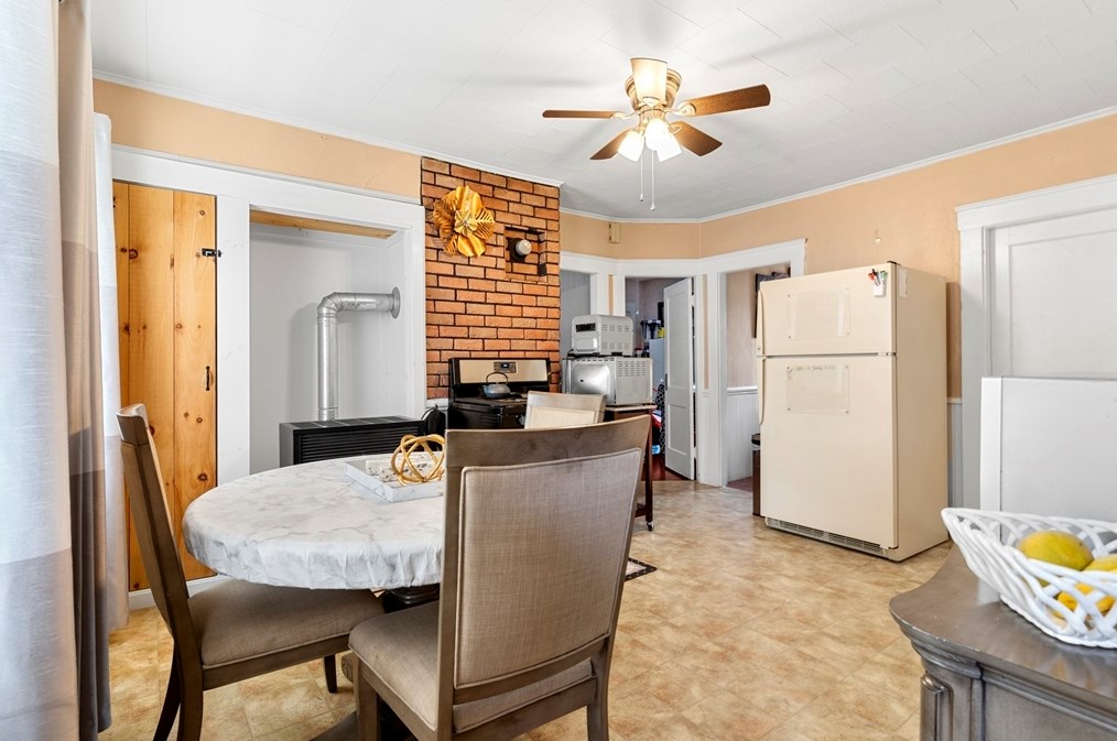 496 Concord St, Lowell MA 01852-3624 exterior