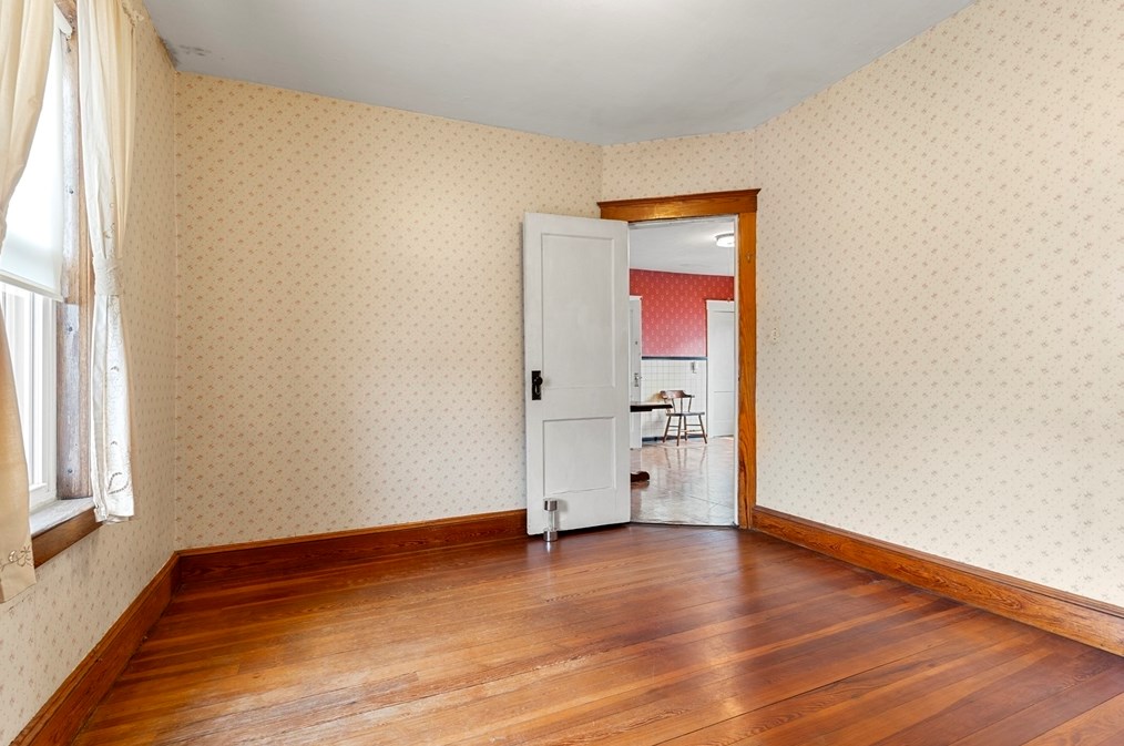 496 Concord St, Lowell MA 01852-3624 exterior