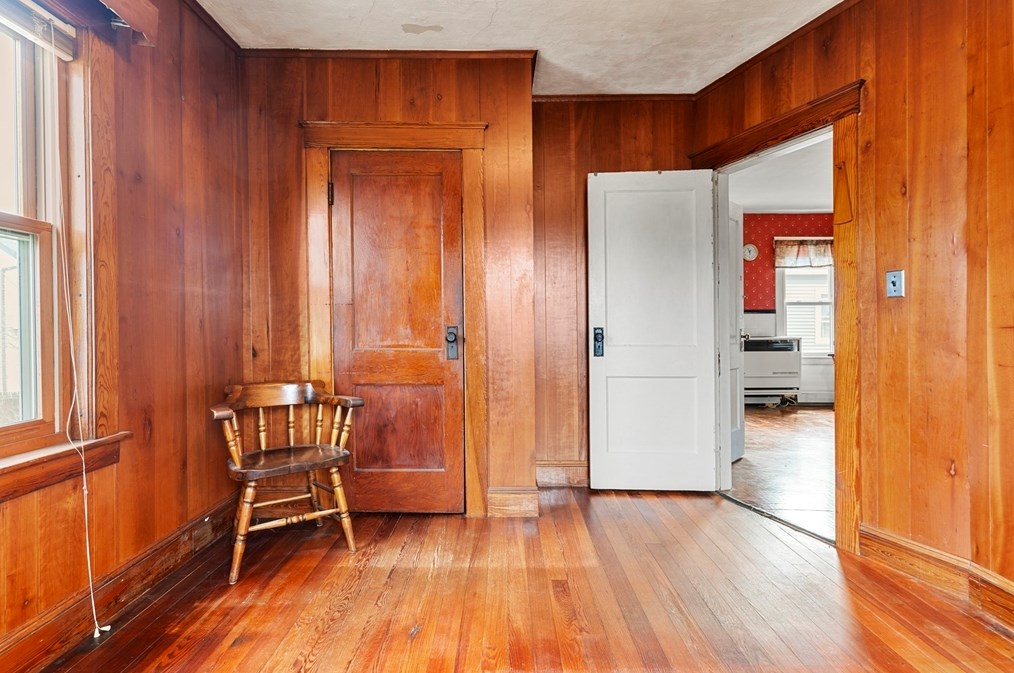 496 Concord St, Lowell MA 01852-3624 exterior