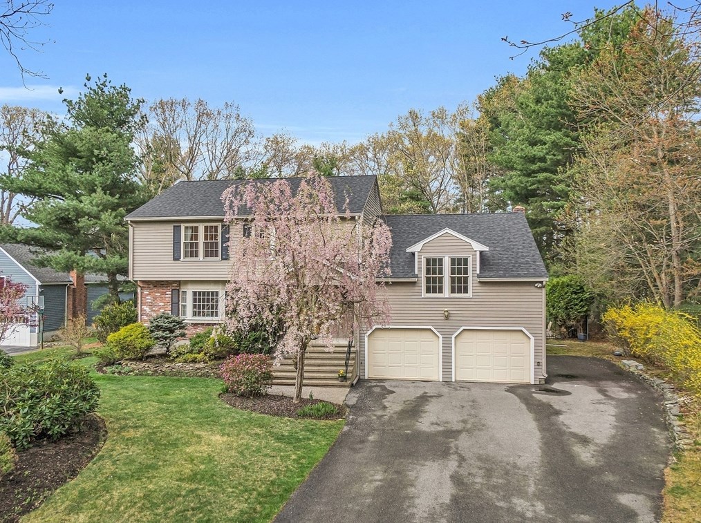 1 Penbrook Cir, Andover, MA 01810