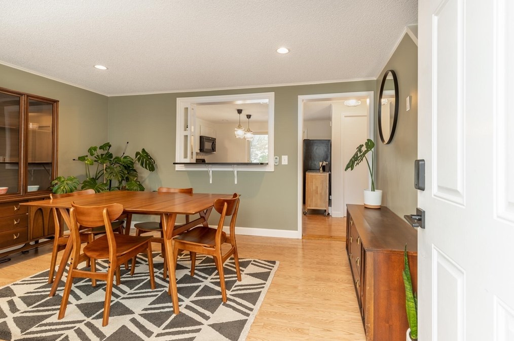 270 Sunderland Rd #30, Worcester, MA 01604