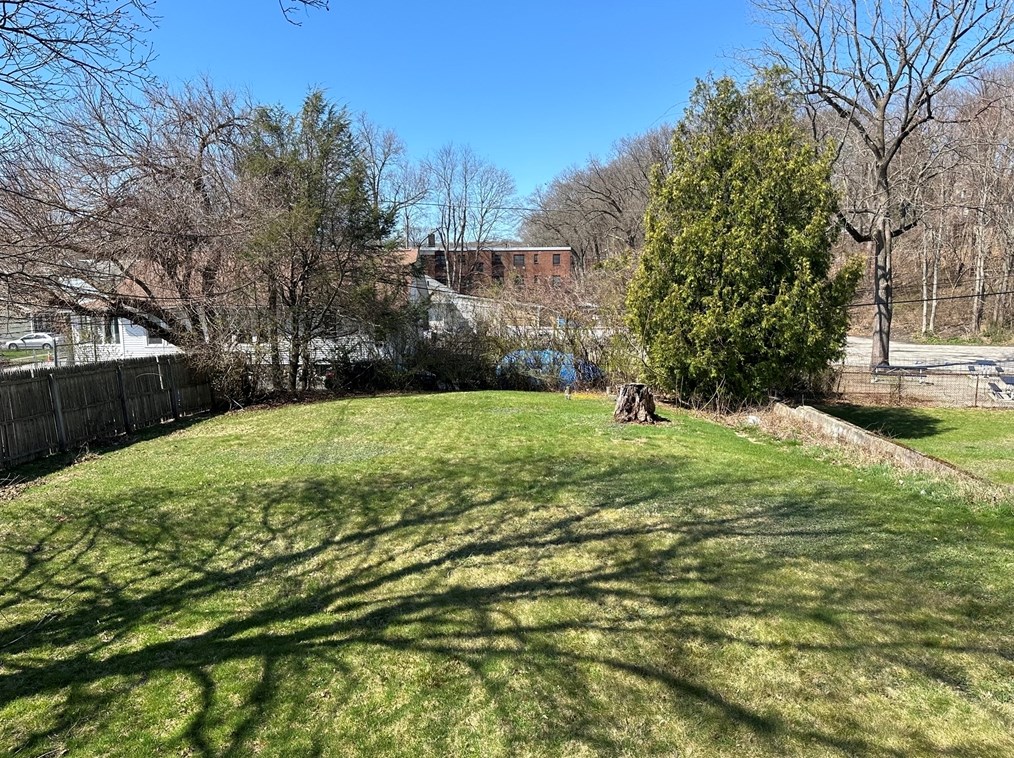 57 Lovell St, Worcester MA  01603-2514 exterior