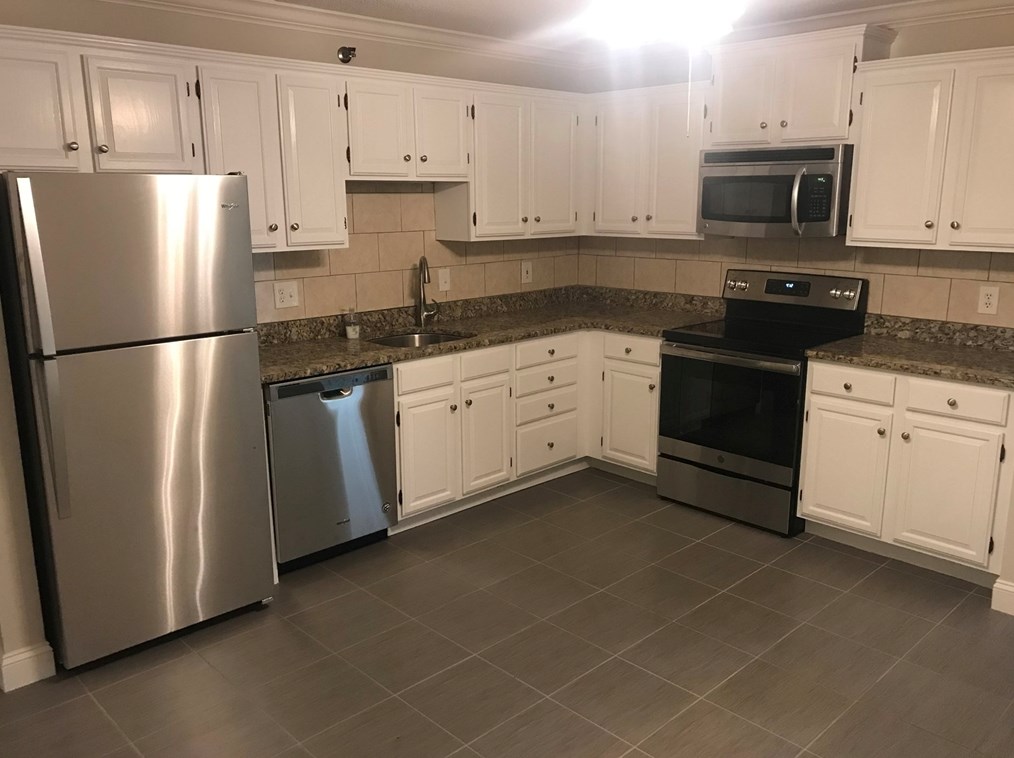 209 Riverview Ave #2, Newton, MA 02466