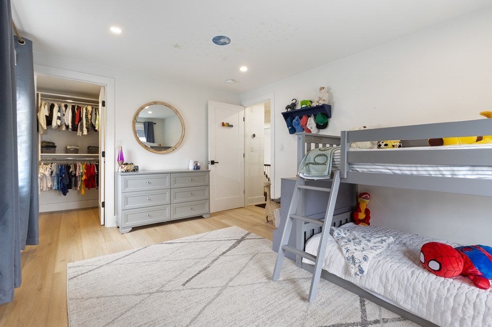 62 Beaufort Ave, Needham MA 02492-3804 exterior