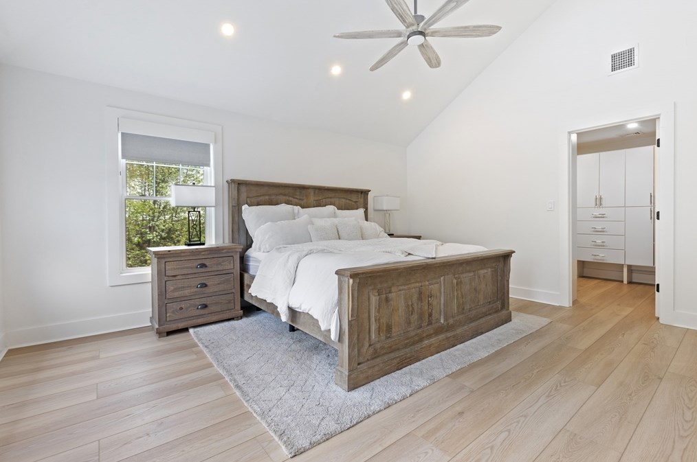 62 Beaufort Ave, Needham MA 02492-3804 exterior