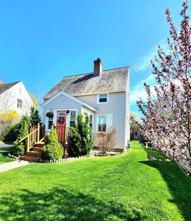 25 Watt Rd, Worcester, MA 01606