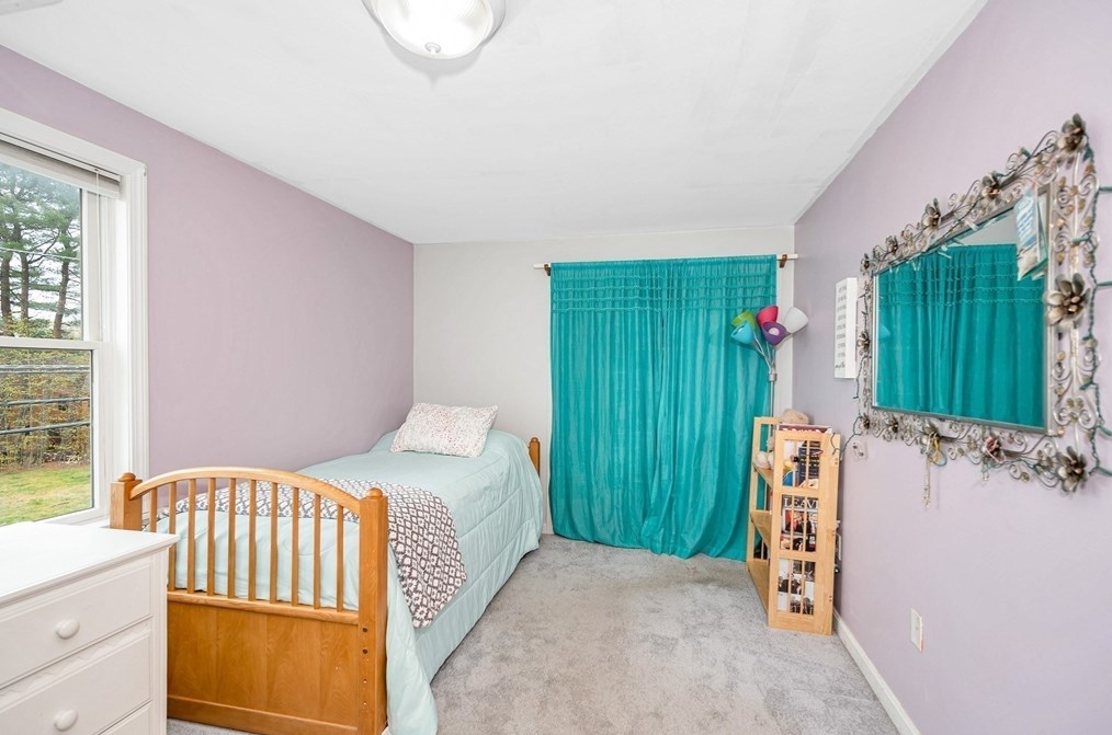 108 Pearl St, Reading MA  01867-1733 exterior