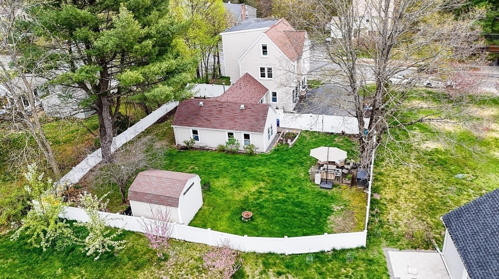 108 Pearl St, Reading MA  01867-1733 exterior