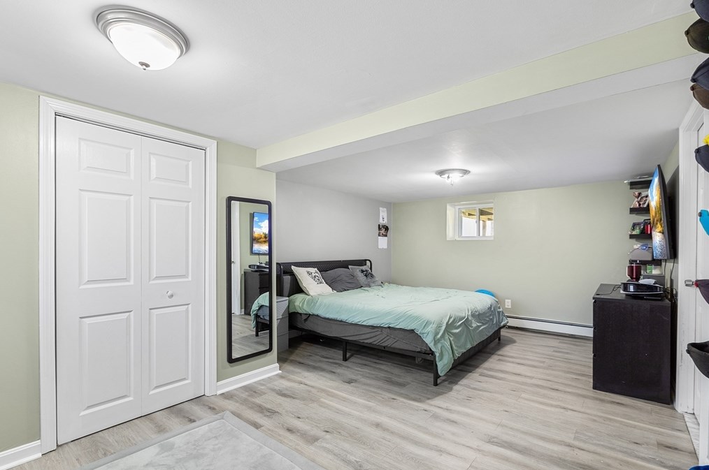 243 Myricks St, Taunton MA 02718-1427 exterior