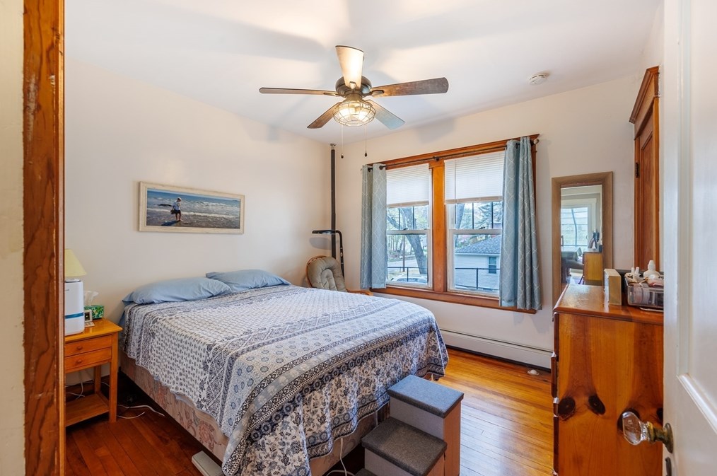 692 Grove St, Worcester MA 01605-2603 exterior