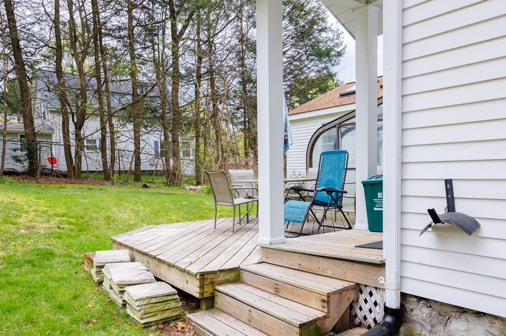 692 Grove St, Worcester MA 01605-2603 exterior