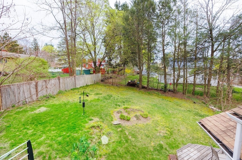 692 Grove St, Worcester MA 01605-2603 exterior