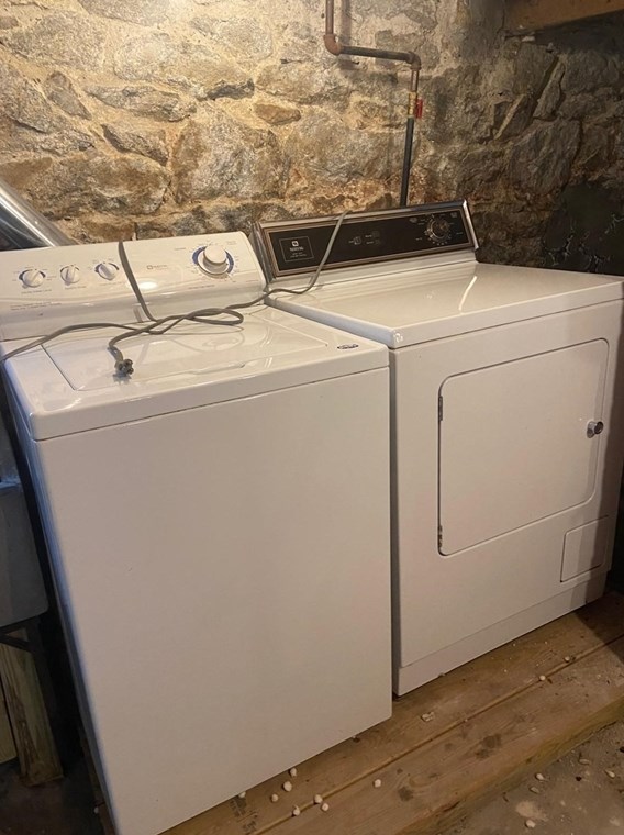 22 Dartmouth St, Maynard MA  01754-1734 exterior