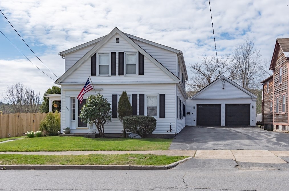 254 Front St, Winchendon MA  01475-1555 exterior