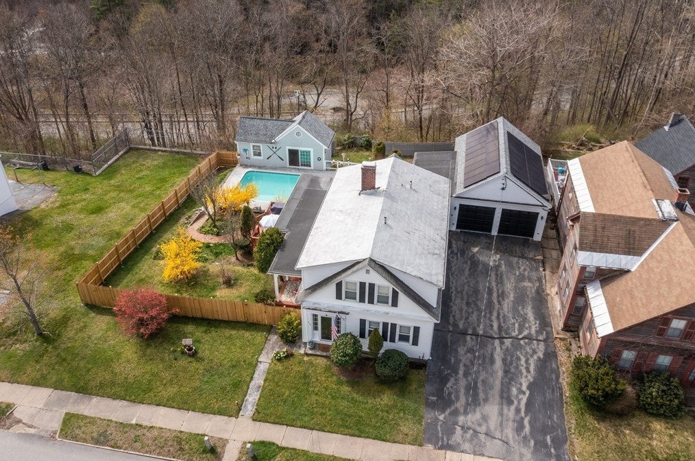 254 Front St, Winchendon MA  01475-1555 exterior