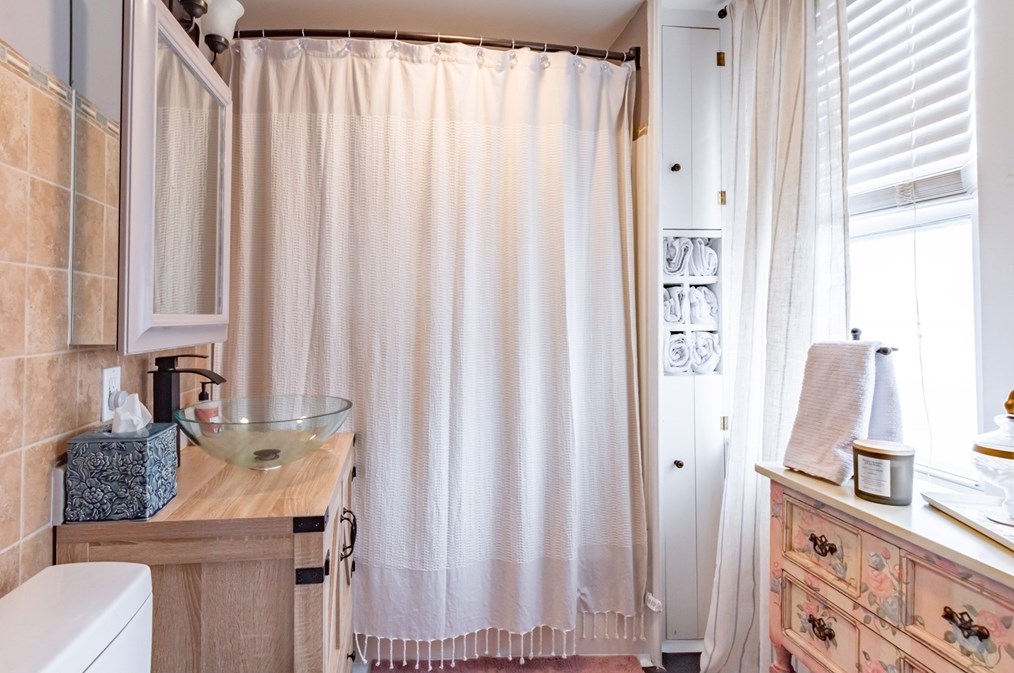 254 Front St, Winchendon MA  01475-1555 exterior