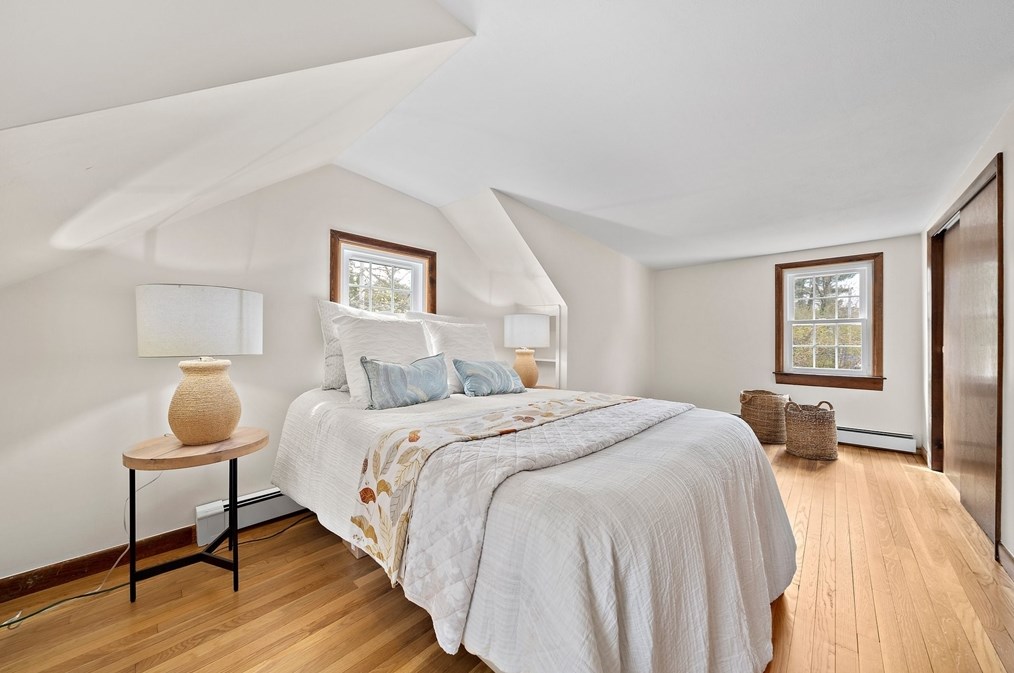 41 Wampatuck St, Pembroke MA  02359-2430 exterior