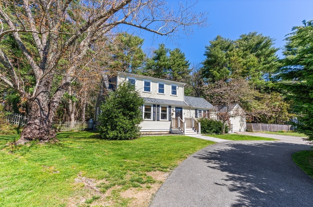 105 Wapping Rd, Silver Lake, MA 02364 exterior