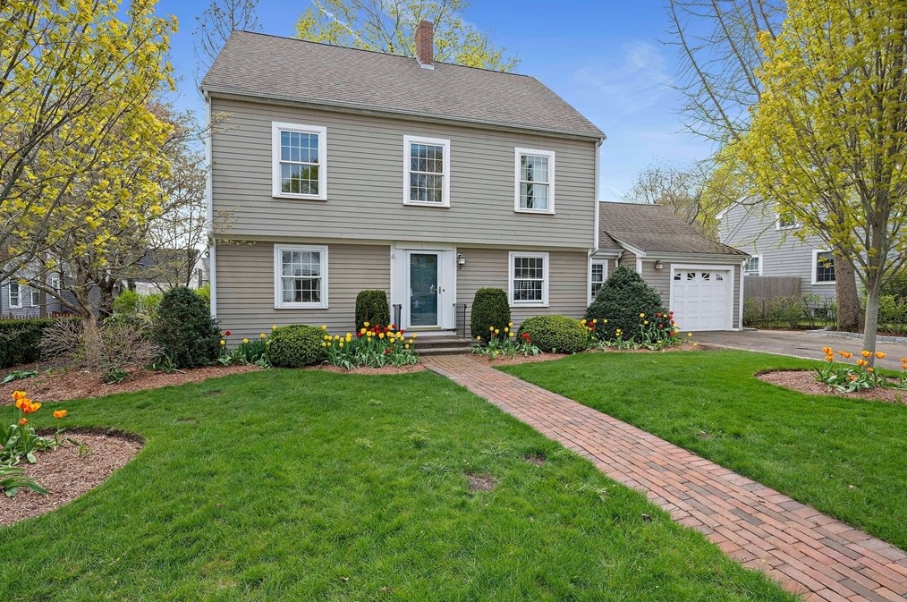 14 Russell Rd, Weymouth, MA 02190
