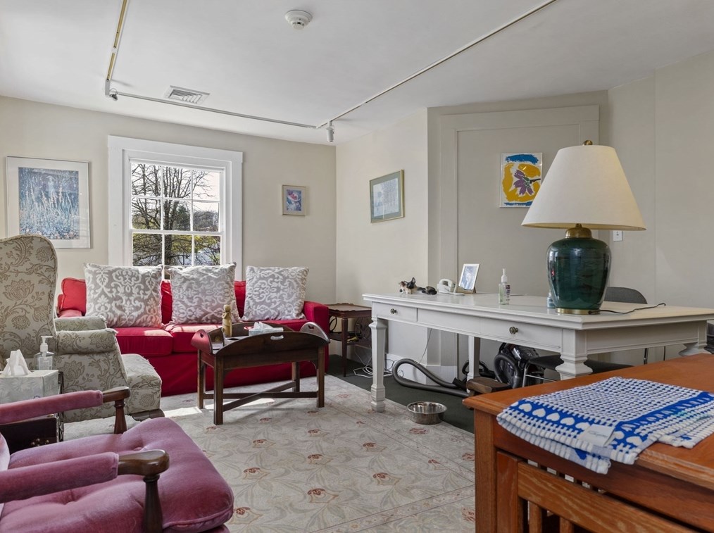 21 Eliot St, Natick MA 01760-5506 exterior