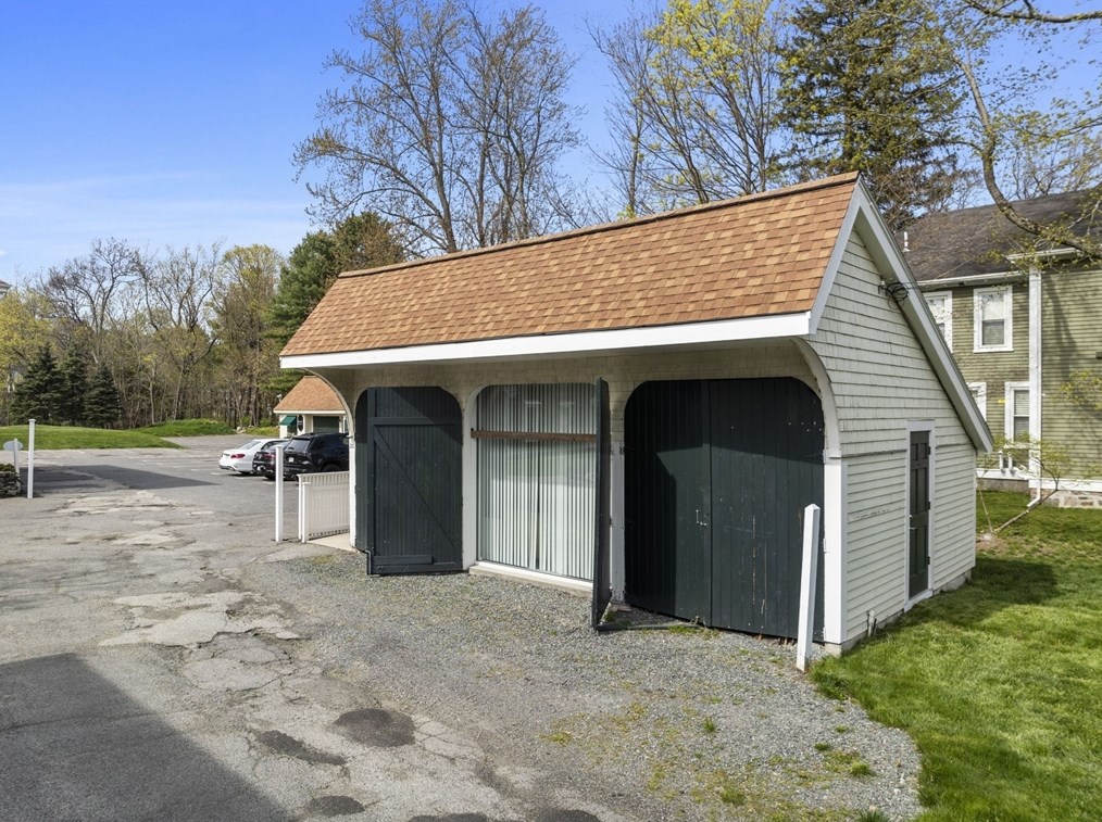 21 Eliot St, Natick MA 01760-5506 exterior