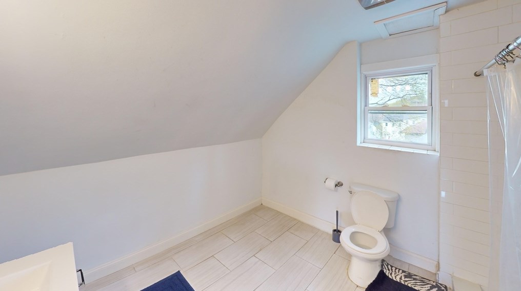 17 Elliot St, Worcester MA  01605-2954 exterior