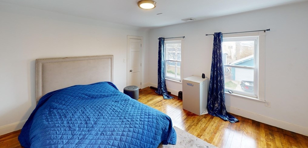 17 Elliot St, Worcester MA  01605-2954 exterior