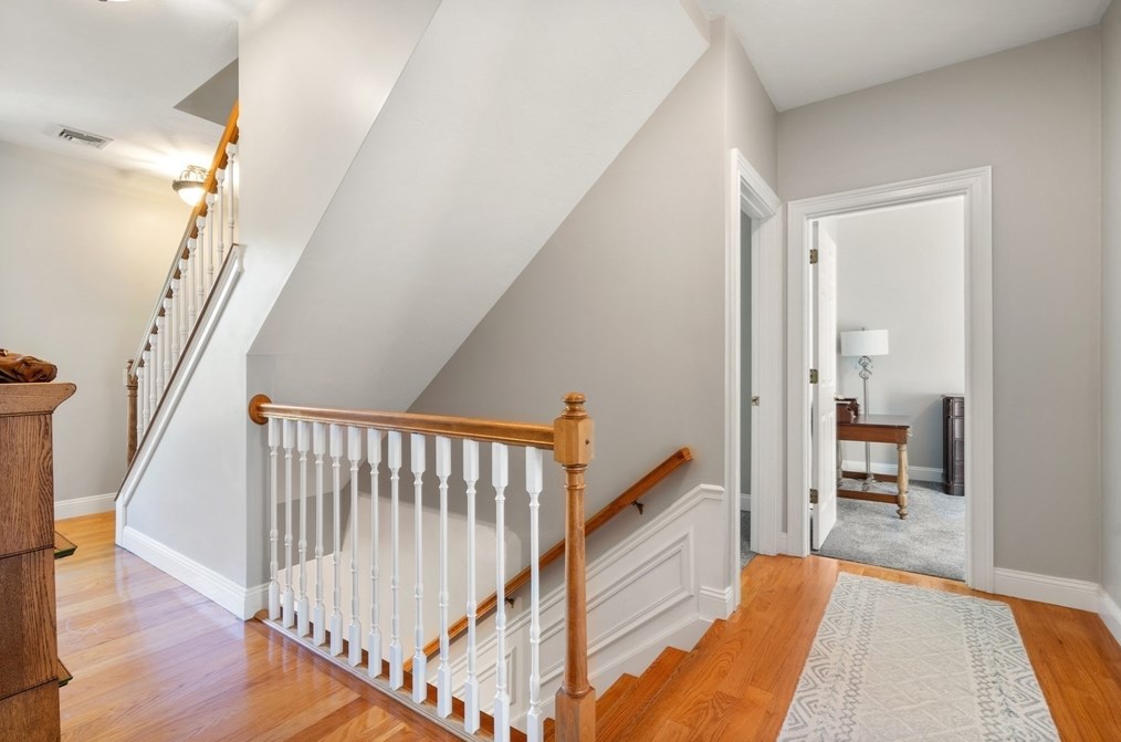 400 New Boston Rd, Sturbridge MA 01566-2322 exterior