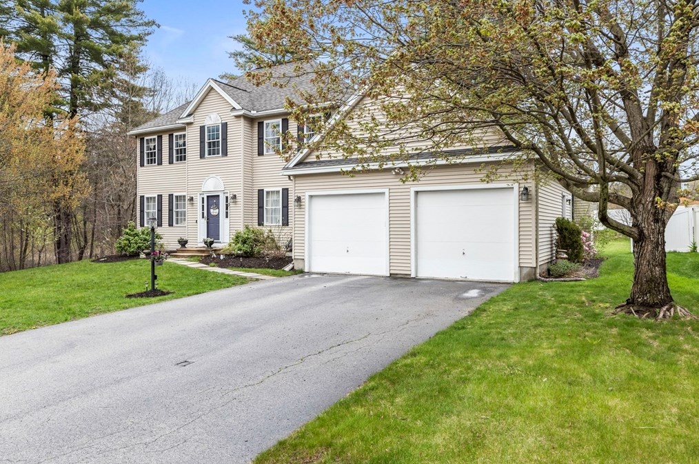 3 Cold Spring Ln, Hudson, MA 01749