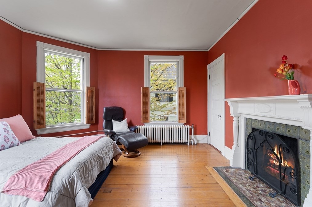 83 Eldredge St, Newton MA 02458-2018 exterior