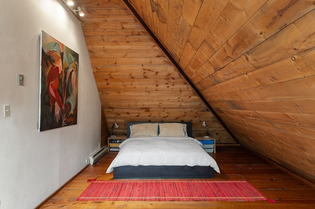 83 Eldredge St, Newton MA 02458-2018 exterior