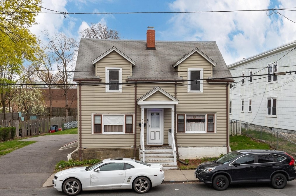 25 Nelson St, Lynn, MA 01905