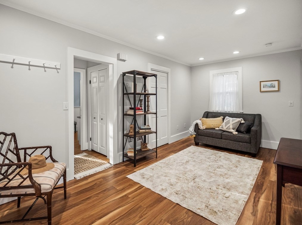 348 Main St, Groveland MA  01834-1111 exterior