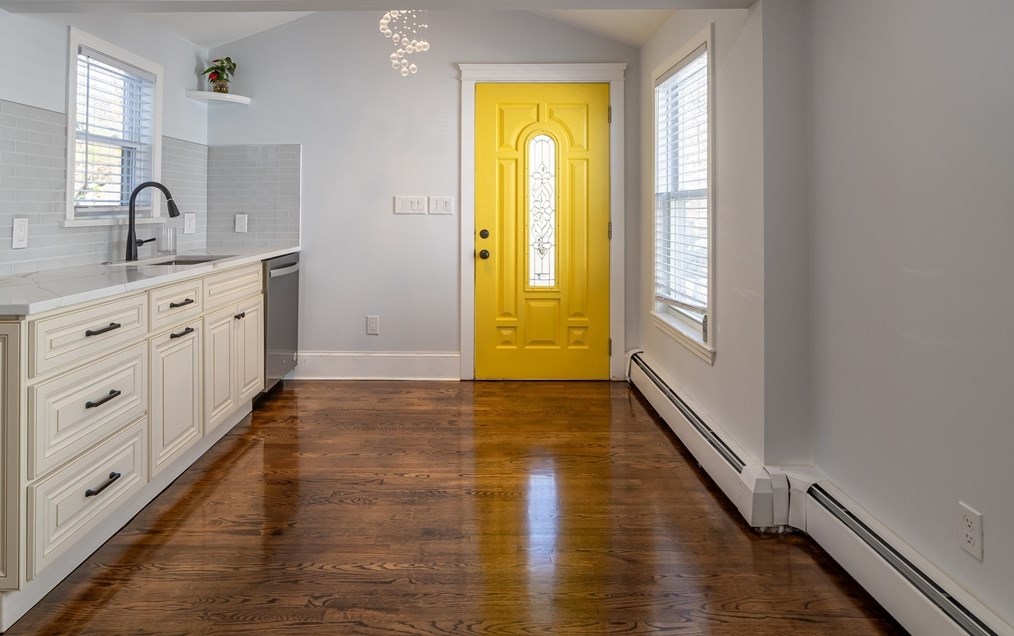 345 Granite St, Quincy MA 02169-4940 exterior