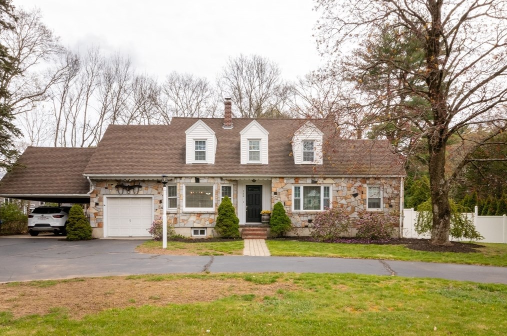 360 S Main St, Hopedale, MA 01747