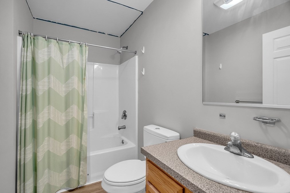 2 Wigwam Hill Dr, Worcester MA  01605-2392 exterior